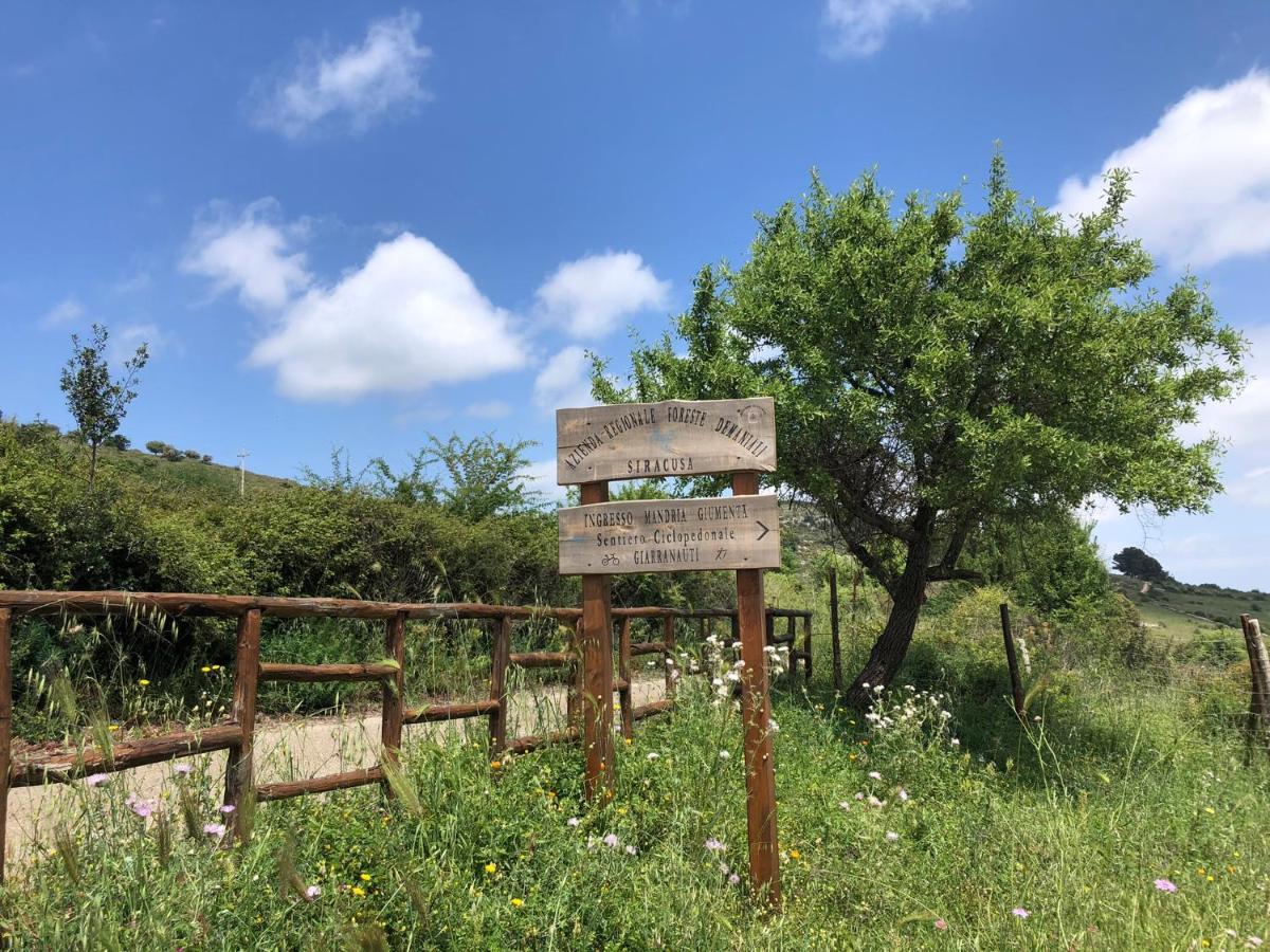 הוילה Sortino Pantalica Ranch Agriturismo Siciliano מראה חיצוני תמונה